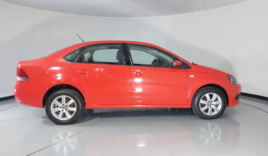 Volkswagen Vento 1.6 ACTIVE TIPTRONIC Sedan 2015