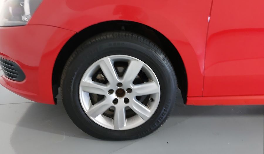 Volkswagen Vento 1.6 ACTIVE TIPTRONIC Sedan 2015