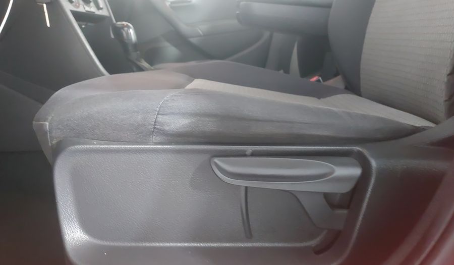 Volkswagen Vento 1.6 ACTIVE TIPTRONIC Sedan 2015