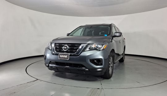 Nissan • Pathfinder