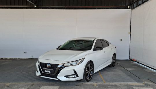 Nissan • Sentra
