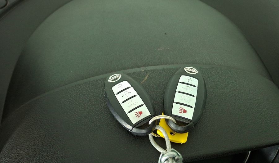 Nissan Versa 1.6 V-DRIVE Sedan 2021