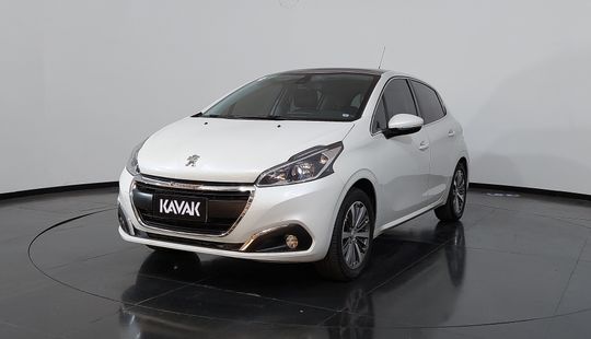 Peugeot • 208