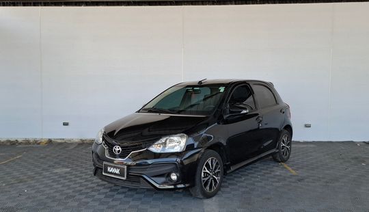 Toyota • Etios