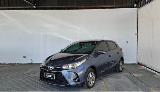 Toyota • Yaris