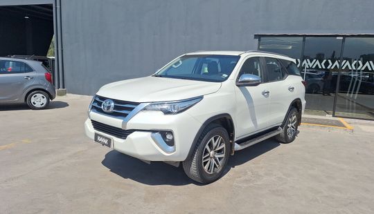 Toyota • Fortuner