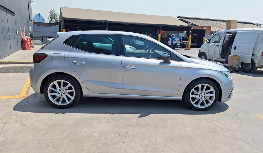 Seat Ibiza 1.6 110 HP AUTO FR Hatchback 2022
