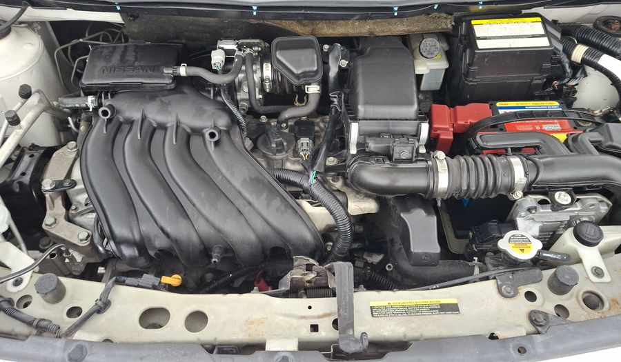 Nissan March 1.6 ADVANCE AT Hatchback 2016