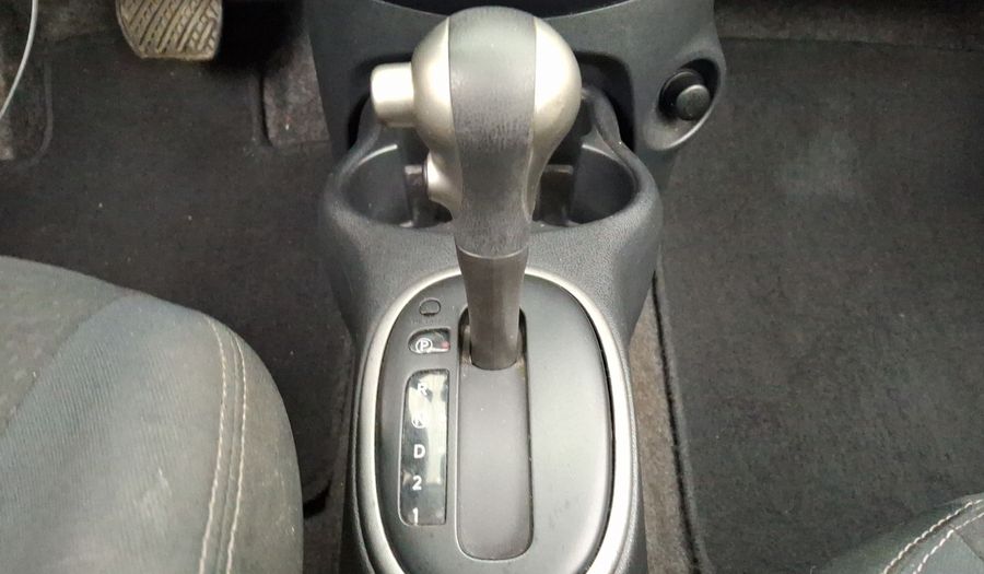 Nissan March 1.6 ADVANCE AT Hatchback 2016