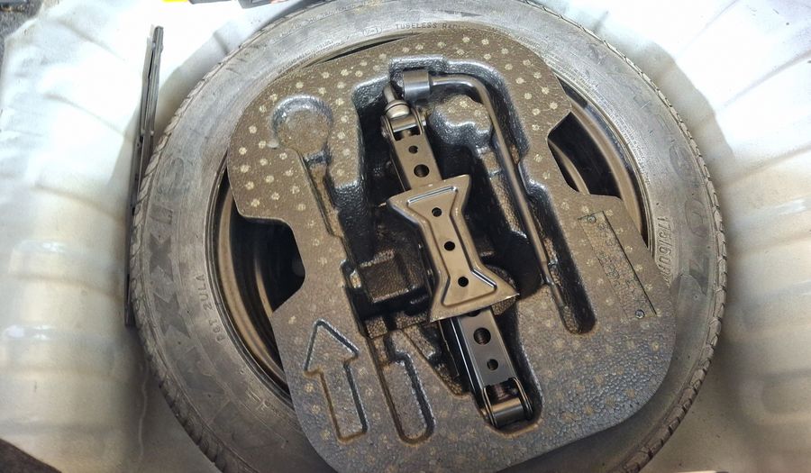 Nissan March 1.6 ADVANCE AT Hatchback 2016