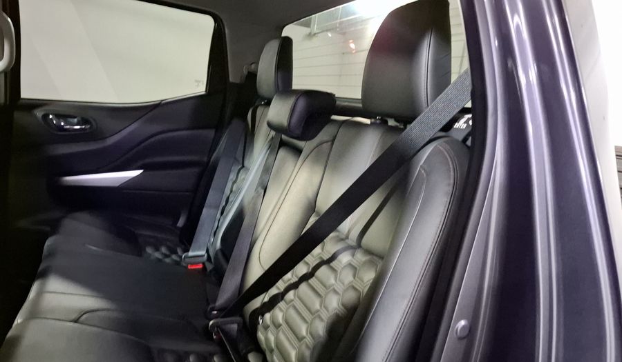 Nissan Frontier 2.5 PLATINUM LE AUTO Pickup 2023