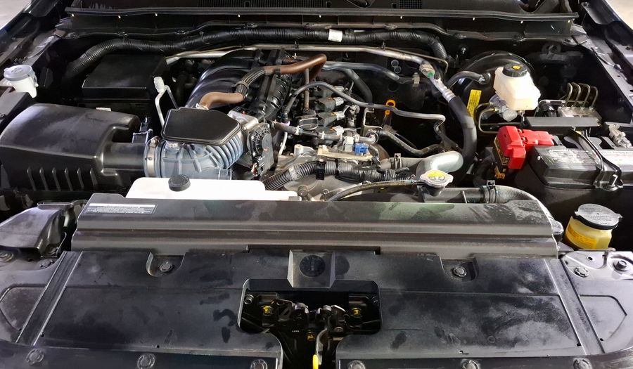 Nissan Frontier 2.5 PLATINUM LE AUTO Pickup 2023