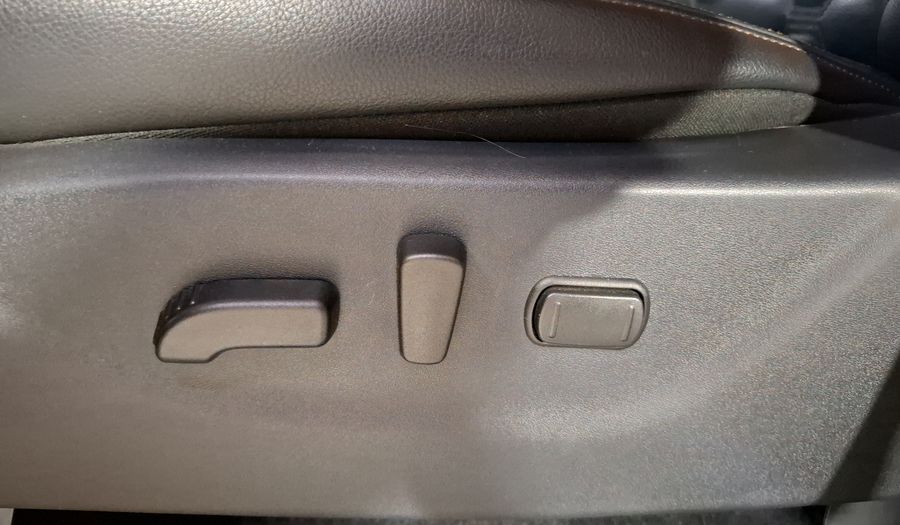 Nissan Frontier 2.5 PLATINUM LE AUTO Pickup 2023