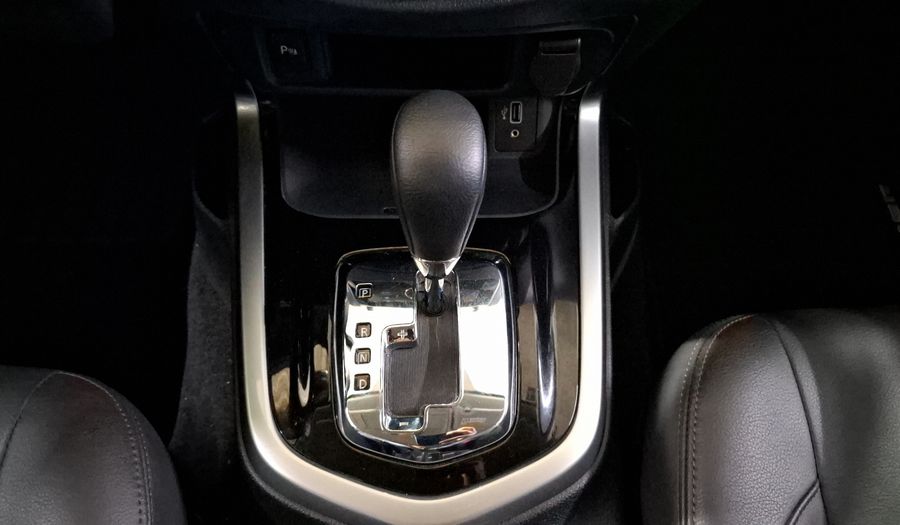 Nissan Frontier 2.5 PLATINUM LE AUTO Pickup 2023