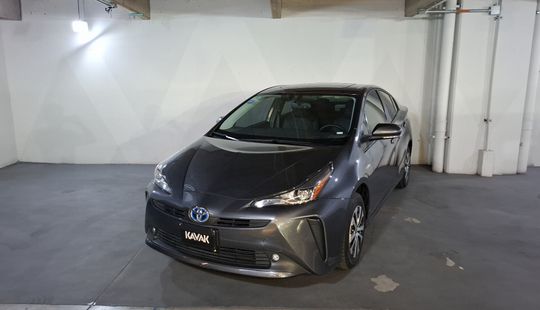 Toyota • Prius