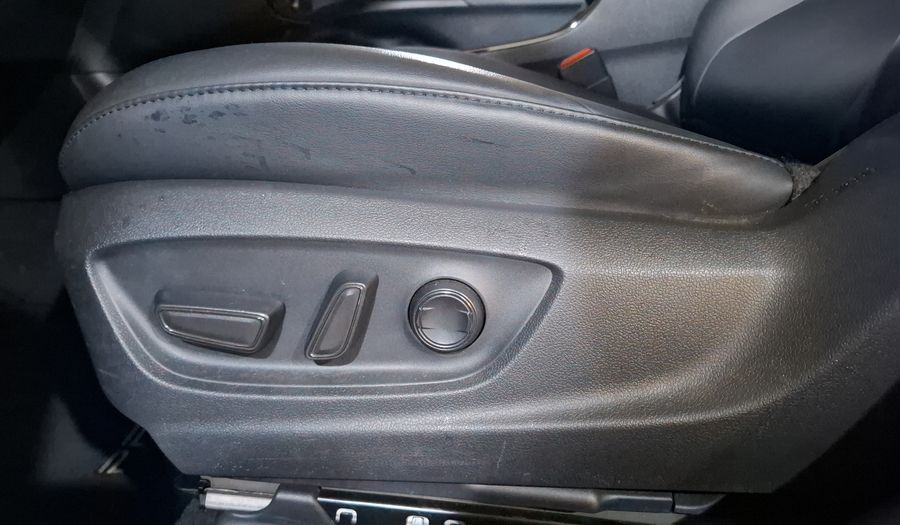 Toyota Prius 1.8 HEV PREMIUM AUTO Hatchback 2021