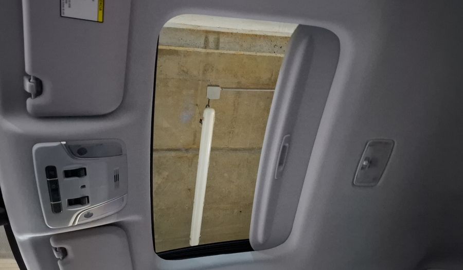 Toyota Prius 1.8 HEV PREMIUM AUTO Hatchback 2021