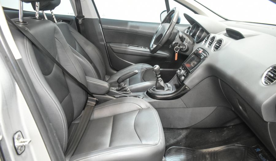 Peugeot 308 1.6 HDI FELINE Hatchback 2018