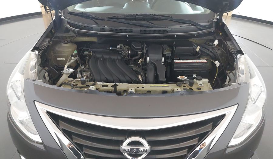 Nissan Versa 1.6 UNIQUE Sedan 2016