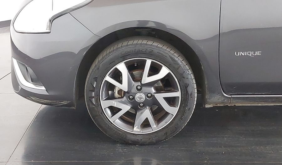 Nissan Versa 1.6 UNIQUE Sedan 2016
