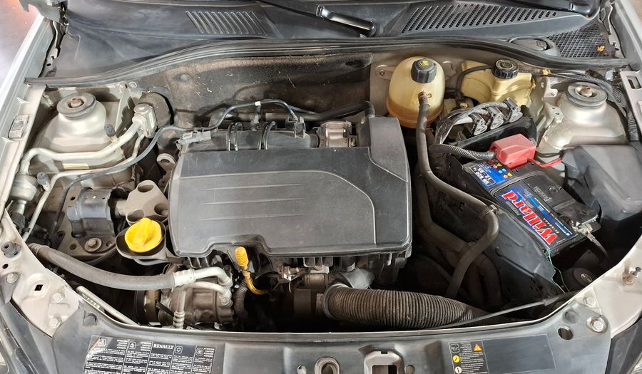 Renault Clio 1.1 PACK Hatchback 2012