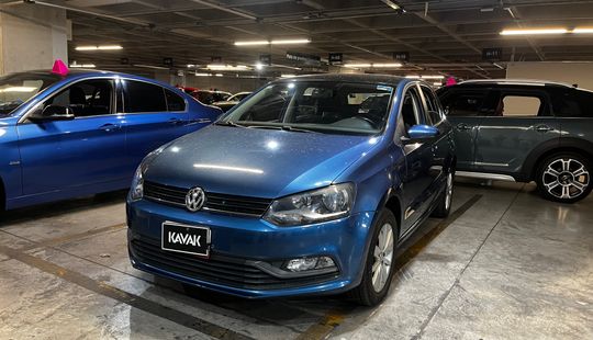 Volkswagen • Polo