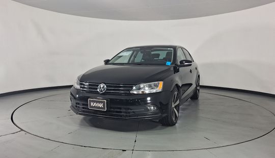 Volkswagen • Jetta