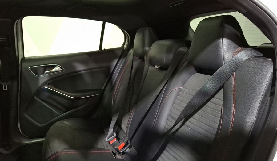 Mercedes Benz Clase Gla 2.0 GLA 250 CGI SPORT Suv 2017