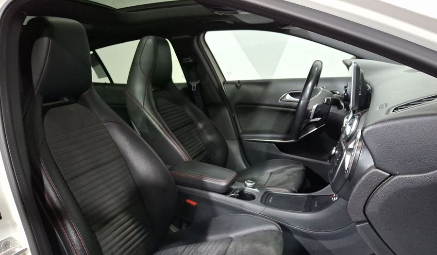 Mercedes Benz Clase Gla 2.0 GLA 250 CGI SPORT Suv 2017