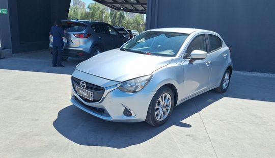Mazda • Mazda 2