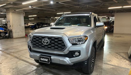 Toyota • Tacoma