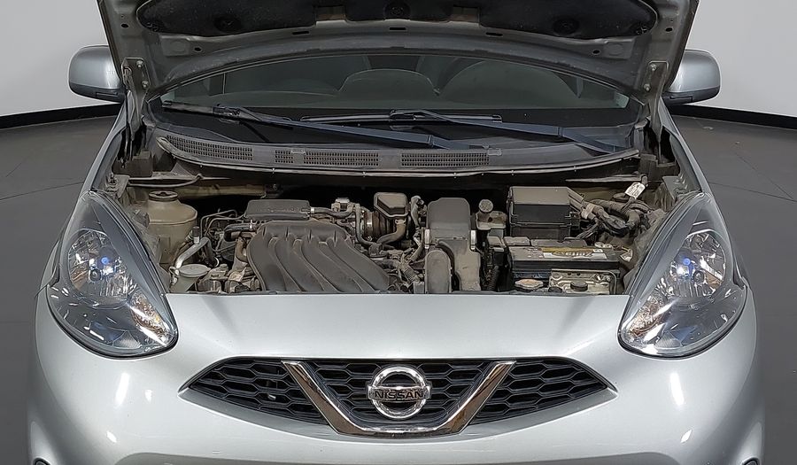 Nissan March 1.6 SL CVT Hatchback 2018