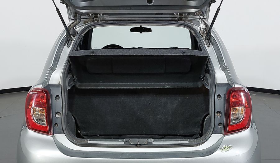 Nissan March 1.6 SL CVT Hatchback 2018