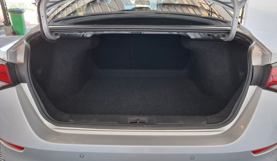 Nissan Sentra 2.0 ADVANCE Sedan 2022