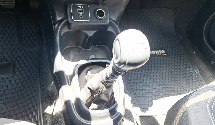 Fiat Mobi 1.0 TREKKING Hatchback 2021