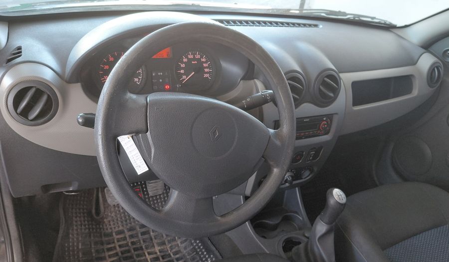 Renault Sandero 1.6 8V PACK Hatchback 2011