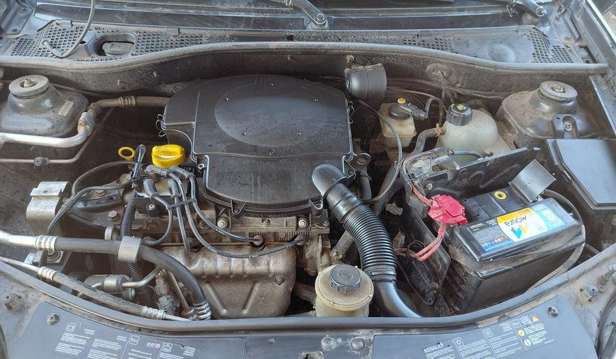 Renault Sandero 1.6 8V PACK Hatchback 2011