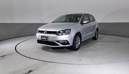 Volkswagen • Polo