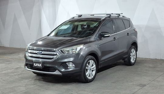 Ford • Escape