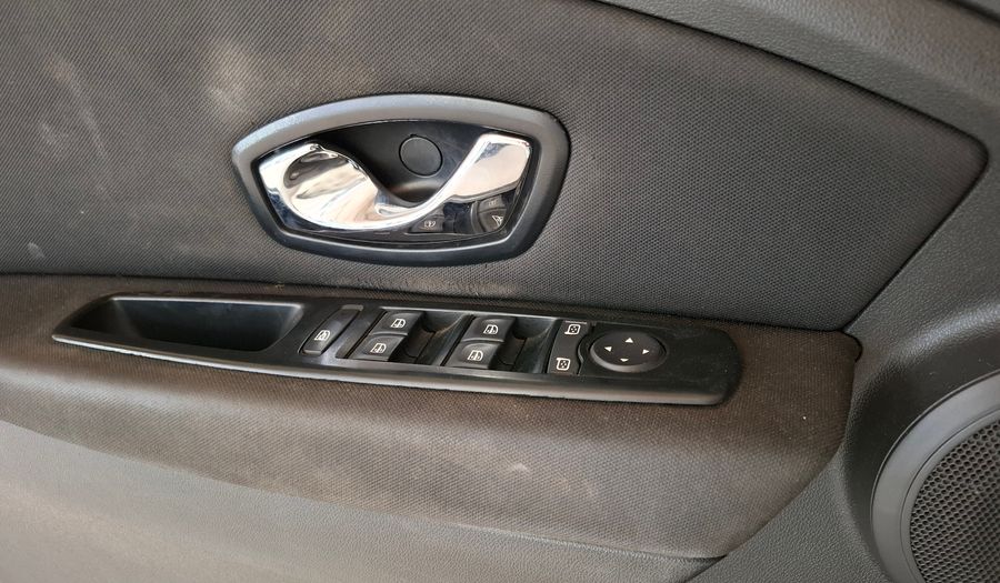 Renault Fluence 1.6 DYNAMIQUE Sedan 2016