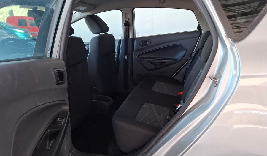 Ford Fiesta Kinetic Design 1.6 S PLUS Hatchback 2016