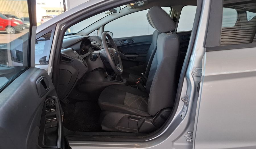 Ford Fiesta Kinetic Design 1.6 S PLUS Hatchback 2016