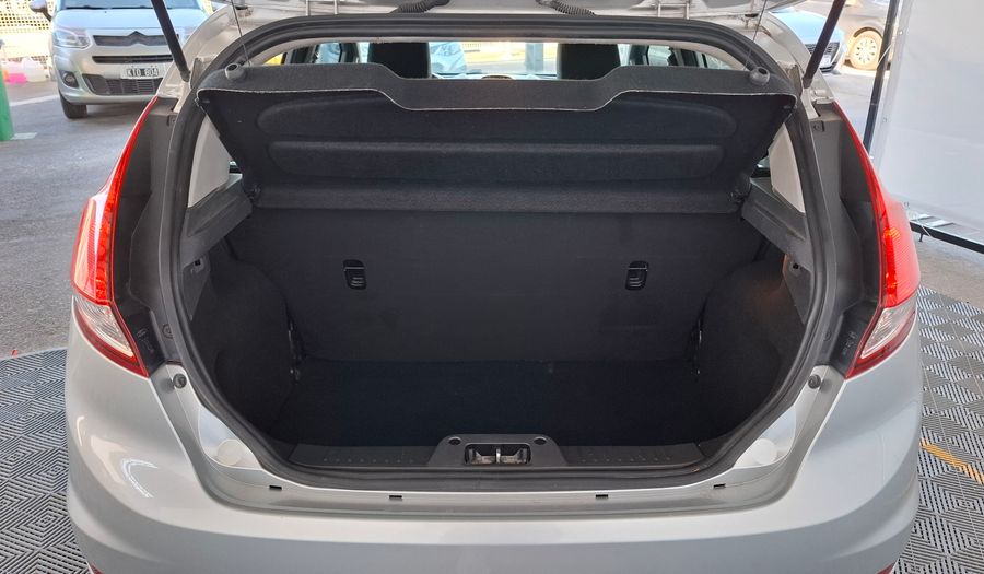 Ford Fiesta Kinetic Design 1.6 S PLUS Hatchback 2016