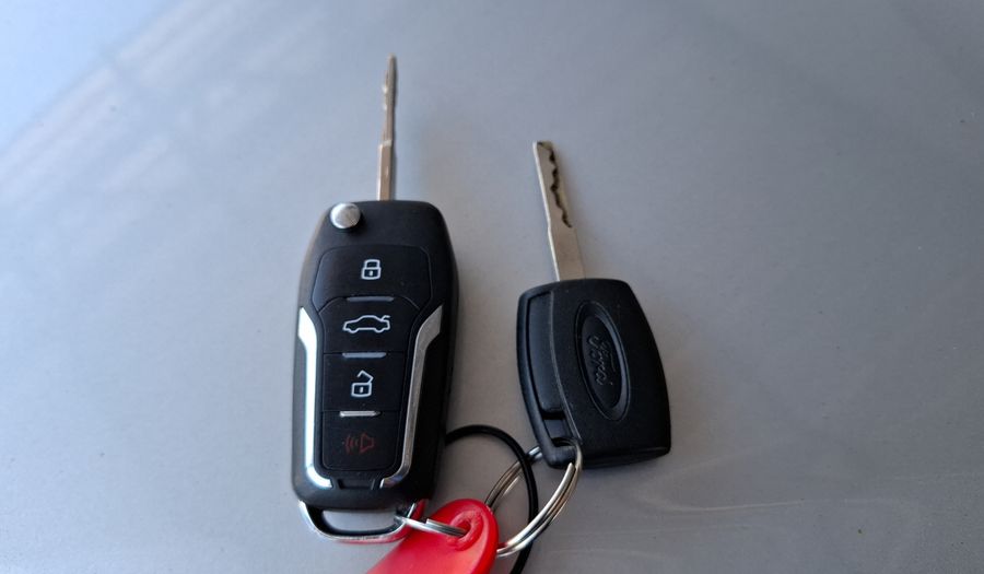 Ford Fiesta Kinetic Design 1.6 S PLUS Hatchback 2016