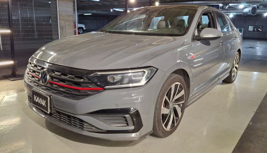 Volkswagen • Jetta