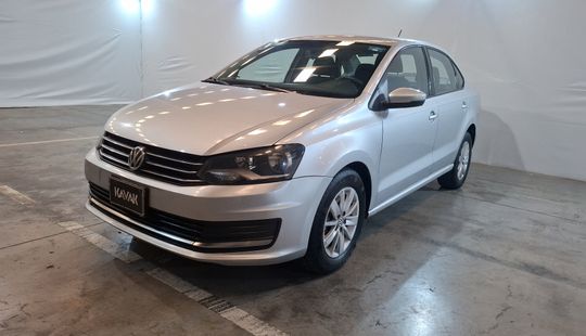 Volkswagen • Vento