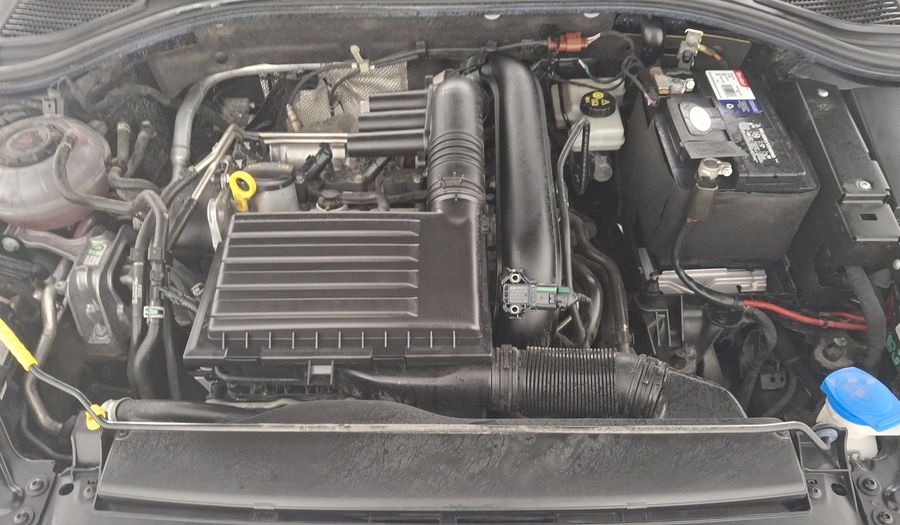 Volkswagen Jetta 1.4 TRENDLINE Sedan 2021