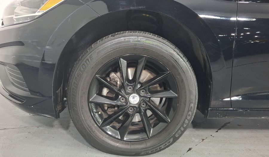 Volkswagen Jetta 1.4 TRENDLINE Sedan 2021