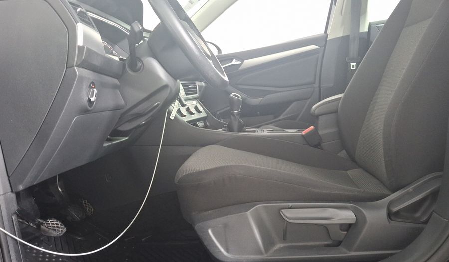 Volkswagen Jetta 1.4 TRENDLINE Sedan 2021