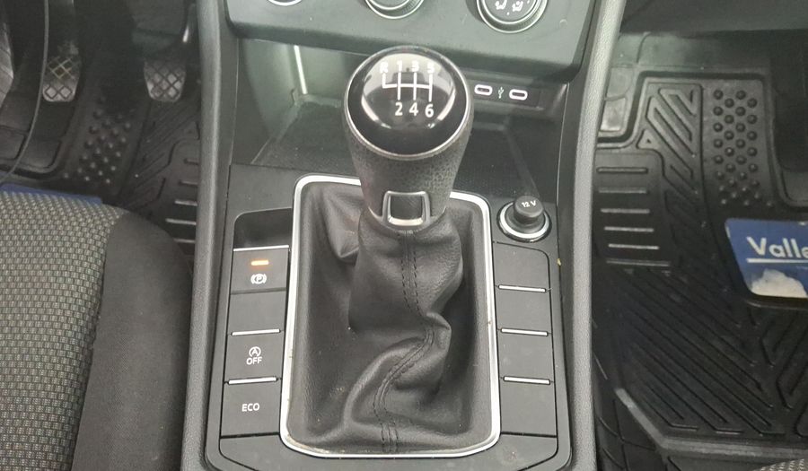 Volkswagen Jetta 1.4 TRENDLINE Sedan 2021